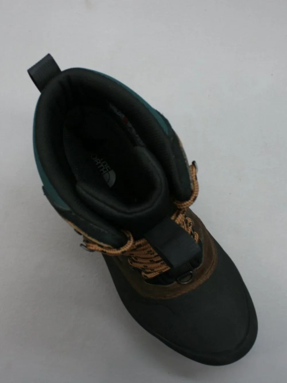 The North Face Men's 9 Chilkat V 400 Waterproof Brown Black Winter Snow Boots